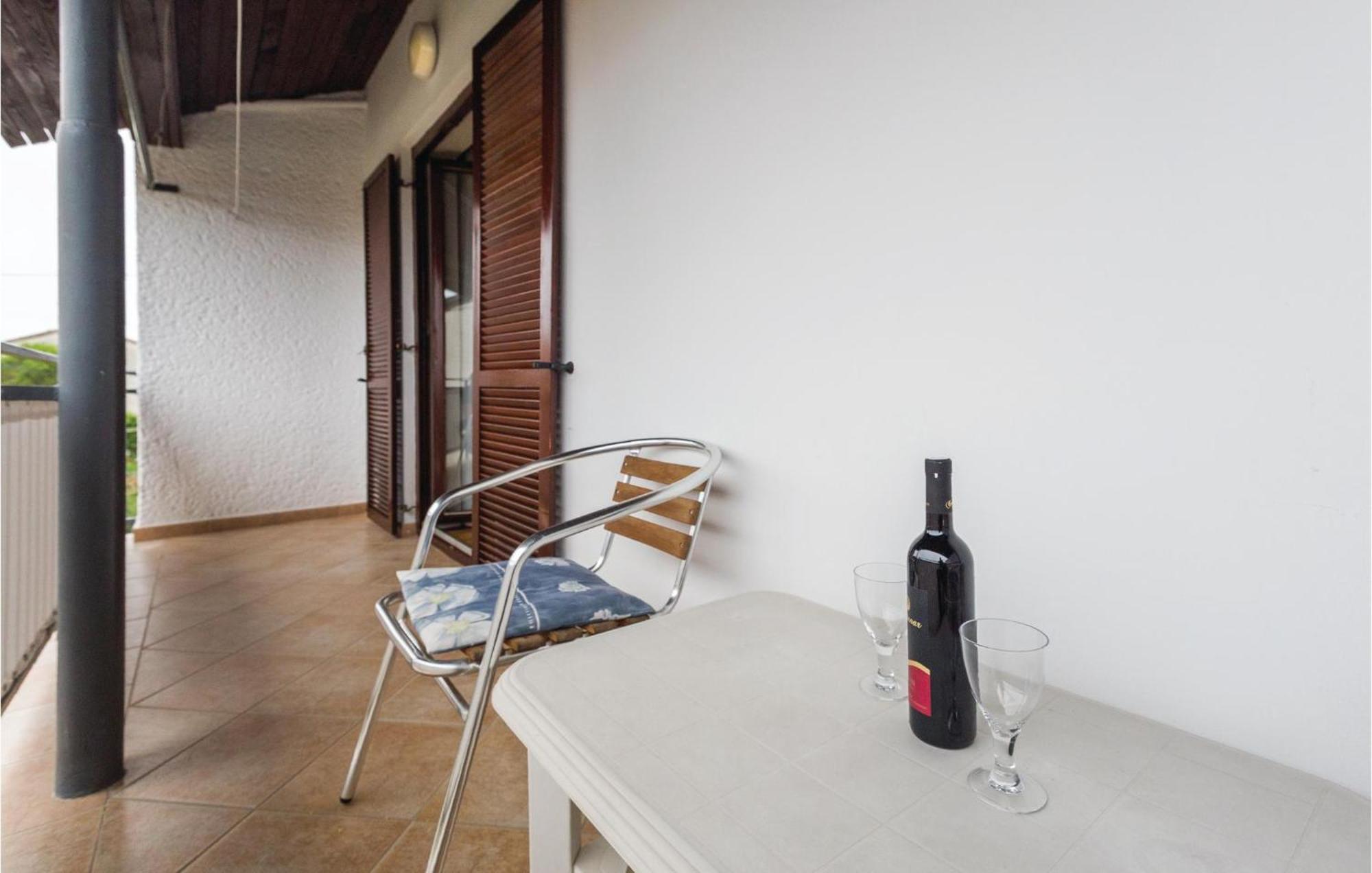 Gorgeous Apartment In Porec With Kitchen Kültér fotó